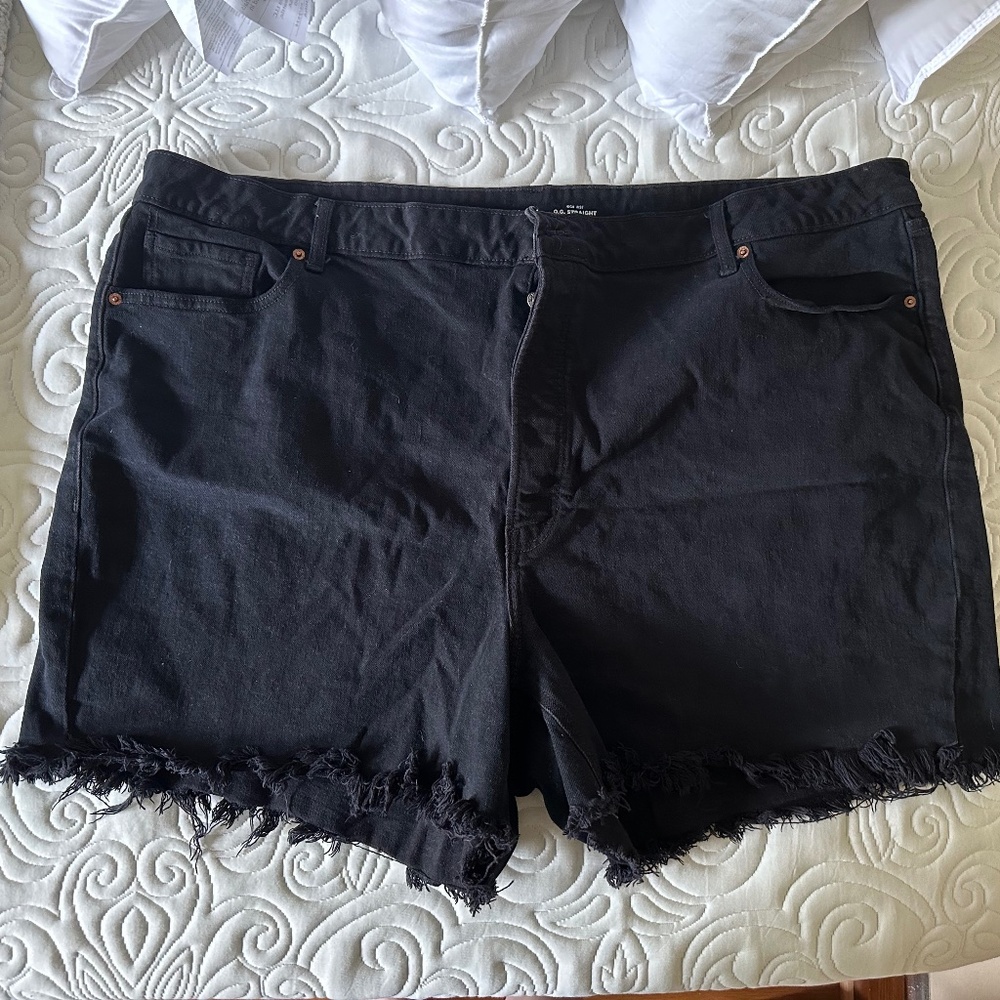 Old Navy High Rise OG Straight Cut Off Shorts